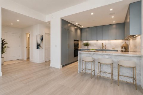 Condo in Tampa, Florida, 3 bedrooms № 2231697 - photo 11