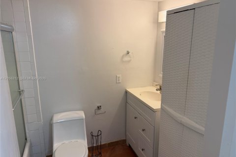 Copropriété à louer à North Bay Village, Floride: 1 chambre, 57.6 m2 № 2186952 - photo 10