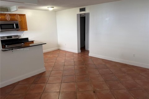 Copropriété à louer à North Bay Village, Floride: 1 chambre, 57.6 m2 № 2186952 - photo 8
