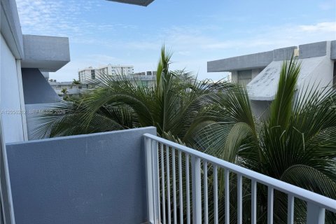 Copropriété à louer à North Bay Village, Floride: 1 chambre, 57.6 m2 № 2186952 - photo 17