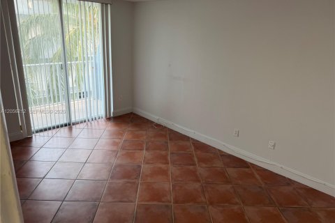 Copropriété à louer à North Bay Village, Floride: 1 chambre, 57.6 m2 № 2186952 - photo 12