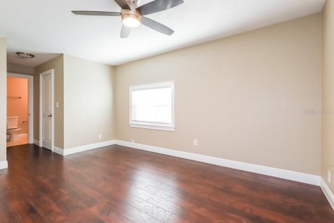 Casa en alquiler en Tampa, Florida, 4 dormitorios, 171.68 m2 № 1880652 - foto 10