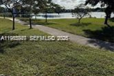 Купить кондоминиум в Делрей-Бич, Флорида 2 спальни, 95.04м2, № 2048844 - фото 4