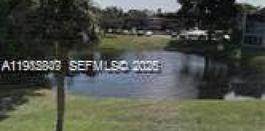 Кондоминиум с 2 спальнями в Делрей-Бич, Флорида № 2048844