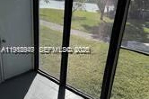 Купить кондоминиум в Делрей-Бич, Флорида 2 спальни, 95.04м2, № 2048844 - фото 7