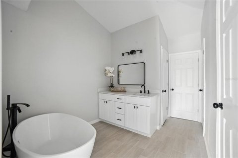 Купить виллу или дом в Эджвуд, Флорида 7 комнат, 285.02м2, № 1914990 - фото 25