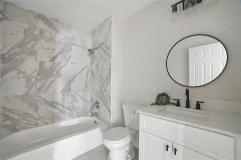 Casa en venta en Edgewood, Florida, 5 dormitorios, 285.02 m2 № 1914990 - foto 28