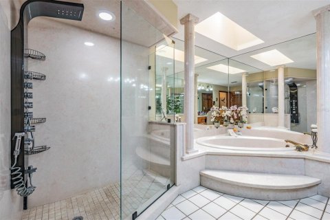 House in Riverview, Florida 4 bedrooms, 249.63 sq.m. № 2208665 - photo 25