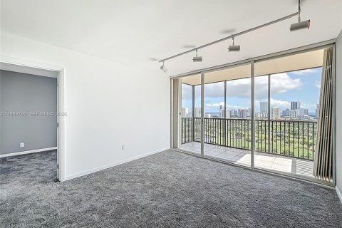 Condominio en venta en Aventura, Florida, 2 dormitorios, 107.49 m2 № 2080431 - foto 17
