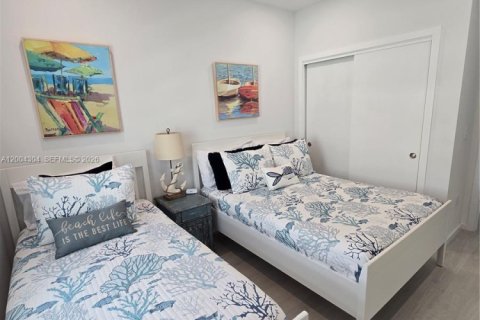 House in Key Largo, Florida 3 bedrooms, 153.29 sq.m. № 2068483 - photo 11