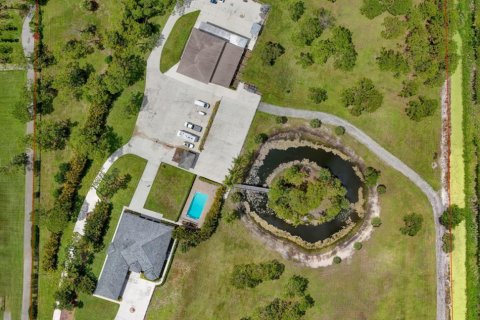 House in West Palm Beach, Florida 4 bedrooms, 459.87 sq.m. № 2194255