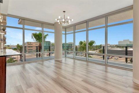 Condominio en venta en Tampa, Florida, 2 dormitorios, 128.11 m2 № 1874019 - foto 17