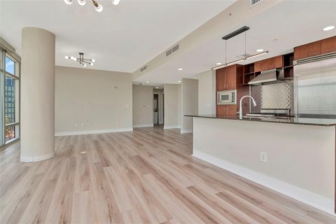 Condominio en venta en Tampa, Florida, 2 dormitorios, 128.11 m2 № 1874019 - foto 10