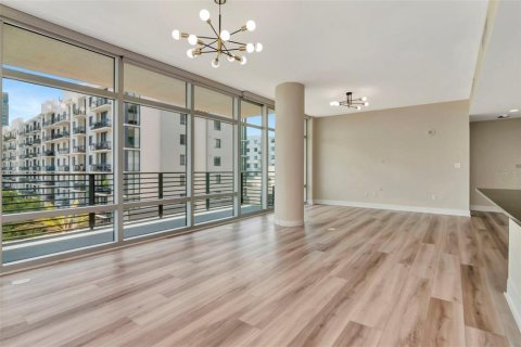 Condominio en venta en Tampa, Florida, 2 dormitorios, 128.11 m2 № 1874019 - foto 11