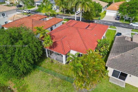 House in Homestead, Florida 4 bedrooms, 191.38 sq.m. № 2066898 - photo 23