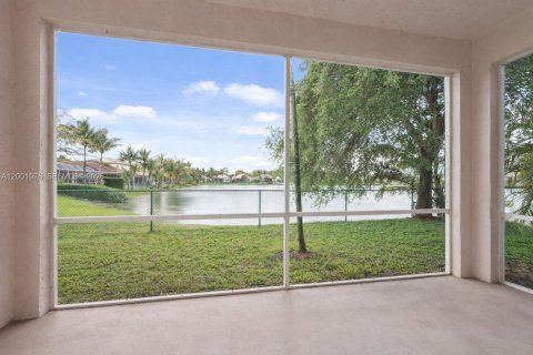 House in Homestead, Florida 4 bedrooms, 191.38 sq.m. № 2066898 - photo 21