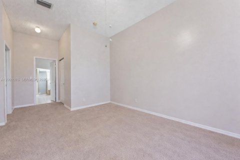 House in Homestead, Florida 4 bedrooms, 191.38 sq.m. № 2066898 - photo 10