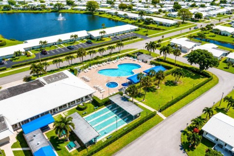 House in Boynton Beach, Florida 2 bedrooms, 132.66 sq.m. № 2154327 - photo 28
