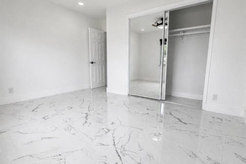 House in Boynton Beach, Florida 2 bedrooms, 132.66 sq.m. № 2154327 - photo 11