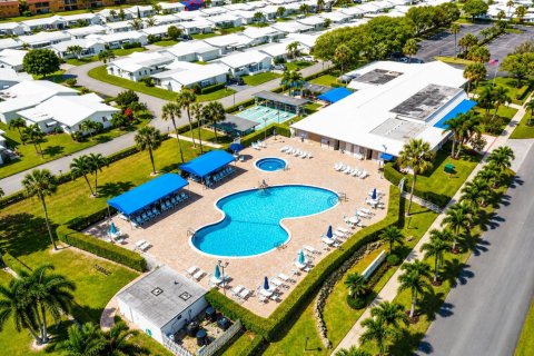 House in Boynton Beach, Florida 2 bedrooms, 132.66 sq.m. № 2154327 - photo 29