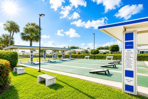 House in Boynton Beach, Florida 2 bedrooms, 132.66 sq.m. № 2154327 - photo 30