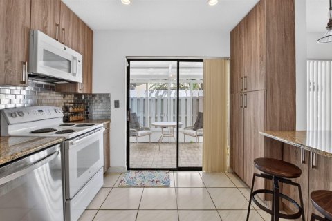 Villa ou maison à vendre à Boynton Beach, Floride: 2 chambres, 121.7 m2 № 2429819 - photo 7