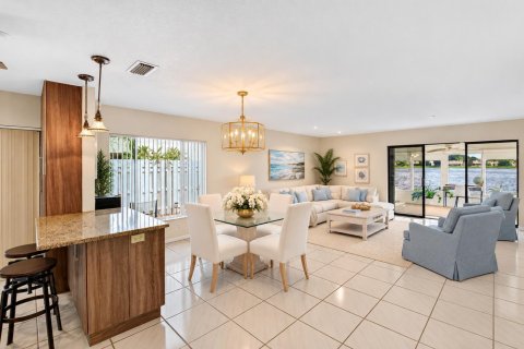 Villa ou maison à vendre à Boynton Beach, Floride: 2 chambres, 121.7 m2 № 2429819 - photo 12