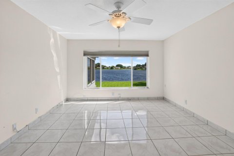 Villa ou maison à vendre à Boynton Beach, Floride: 2 chambres, 121.7 m2 № 2429819 - photo 24