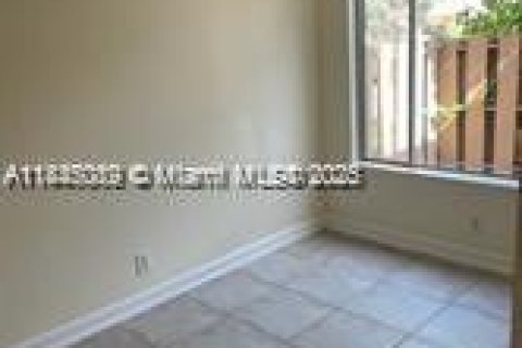 Condo in Plantation, Florida, 3 bedrooms  № 1840784 - photo 3