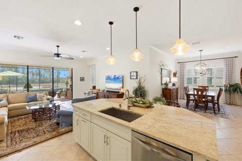 Villa ou maison à vendre à Venice, Floride: 2 chambres, 178.47 m2 № 2398500 - photo 14