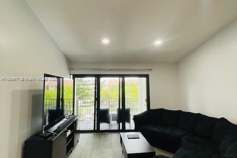 Condo in Coral Springs, Florida, 2 bedrooms  № 1930393 - photo 18