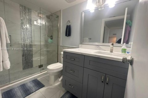 Condo in Coral Springs, Florida, 2 bedrooms  № 1930393 - photo 14