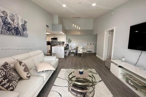 Condo in Coral Springs, Florida, 2 bedrooms  № 1930393 - photo 2