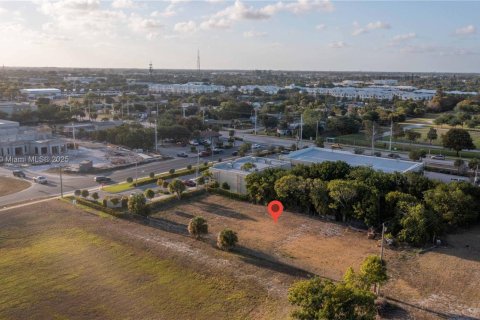 Commercial property in Delray Beach, Florida № 2012332 - photo 2