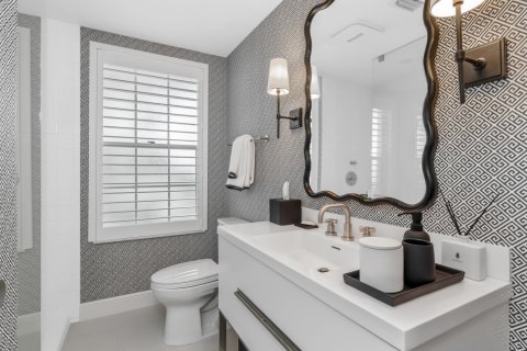 Condo in Palm Beach, Florida, 1 bedroom  № 2184931 - photo 13