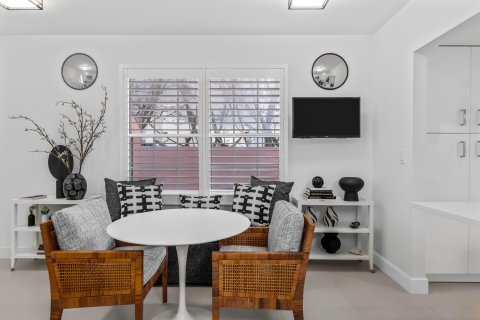 Condo in Palm Beach, Florida, 1 bedroom  № 2184931 - photo 8