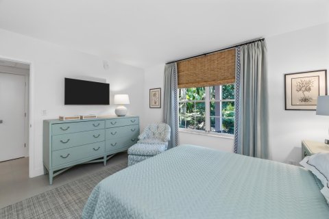 Condo in Palm Beach, Florida, 1 bedroom  № 2184931 - photo 12