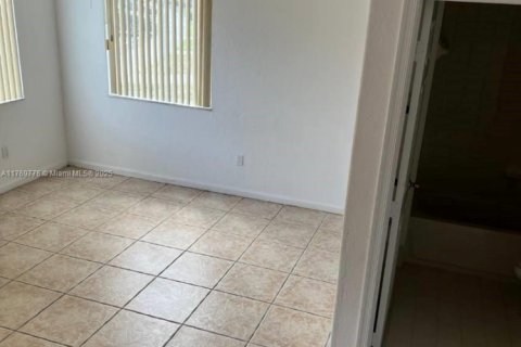 Touwnhouse à vendre à Homestead, Floride: 3 chambres, 132.2 m2 № 1691734 - photo 10