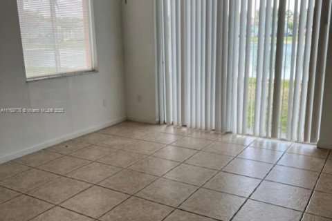 Touwnhouse à vendre à Homestead, Floride: 3 chambres, 132.2 m2 № 1691734 - photo 5