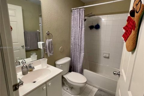 Купить кондоминиум в Хайалиа, Флорида 3 спальни, 110.18м2, № 2054365 - фото 3