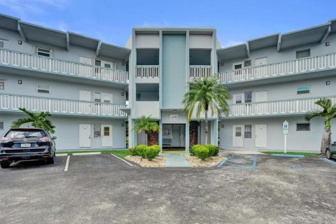 Condo in Hollywood, Florida, 1 bedroom  № 2383031