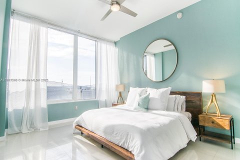 Condo in Miami Beach, Florida, 2 bedrooms  № 1972043 - photo 7
