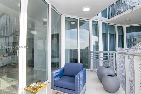 Condo in Miami Beach, Florida, 2 bedrooms  № 1972043 - photo 16