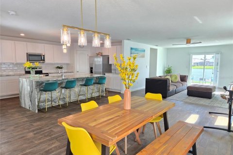 Casa en venta en Palm Coast, Florida, 4 dormitorios, 199.46 m2 № 2213518 - foto 9