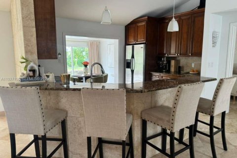 Снять в аренду виллу или дом в Дирфилд-Бич, Флорида 3 спальни, 152.55м2, № 1988093 - фото 12