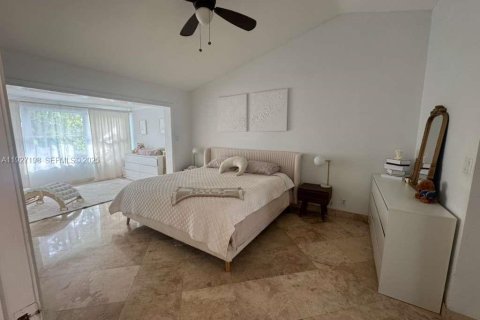 Снять в аренду виллу или дом в Дирфилд-Бич, Флорида 3 спальни, 152.55м2, № 1988093 - фото 21