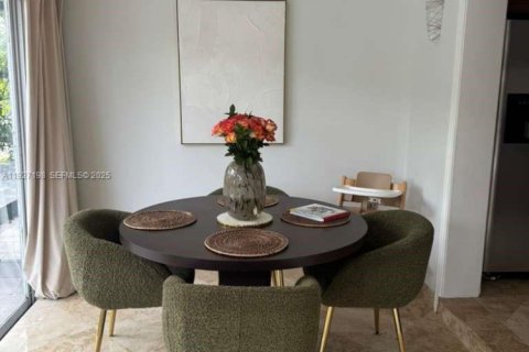 Снять в аренду виллу или дом в Дирфилд-Бич, Флорида 3 спальни, 152.55м2, № 1988093 - фото 15