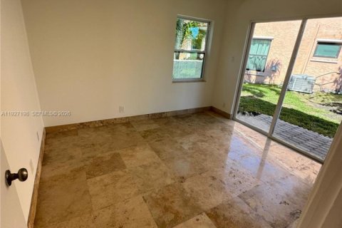 Casa en alquiler en Deerfield Beach, Florida, 3 dormitorios, 152.55 m2 № 1988093 - foto 26