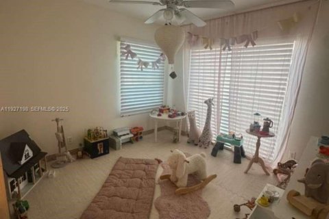 Снять в аренду виллу или дом в Дирфилд-Бич, Флорида 3 спальни, 152.55м2, № 1988093 - фото 24