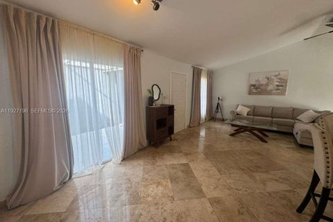 Casa en alquiler en Deerfield Beach, Florida, 3 dormitorios, 152.55 m2 № 1988093 - foto 29